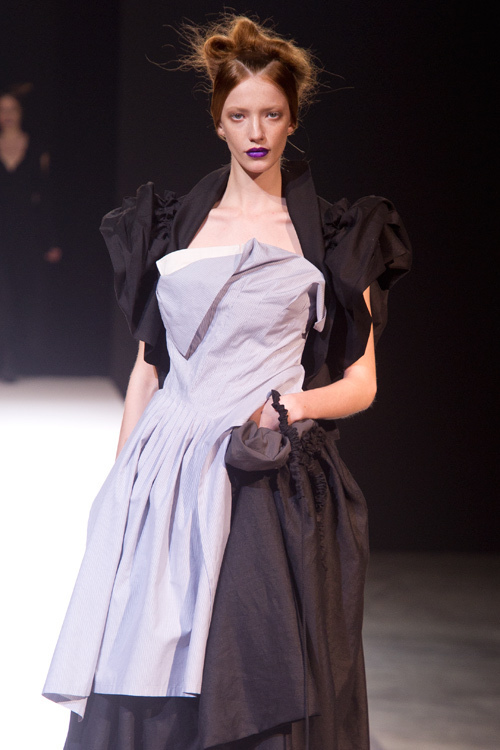 ヨウジヤマモト(Yohji Yamamoto) 2012年春夏ウィメンズコレクション  - 写真47