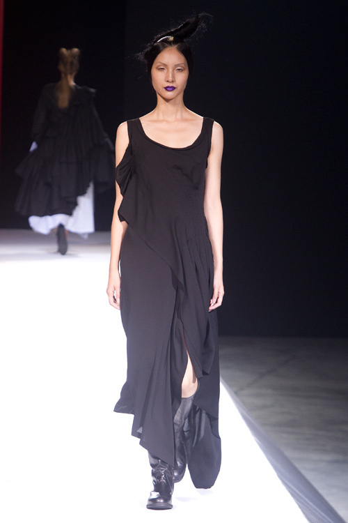 ヨウジヤマモト(Yohji Yamamoto) 2012年春夏ウィメンズコレクション  - 写真52