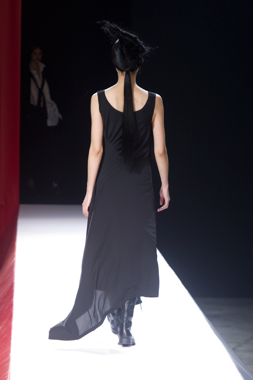 ヨウジヤマモト(Yohji Yamamoto) 2012年春夏ウィメンズコレクション シルエット - 写真36