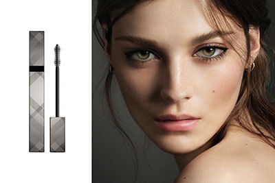 バーバリー「キャットラッシュマスカラ」