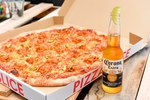 コロナの限定バー「カーサ・コロナ」が原宿・表参道に、ビアカクテルやPIZZA SLICE限定メニュー｜写真9