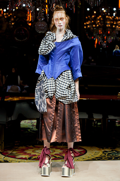 ヴィヴィアン・ウエストウッド ゴールドレーベル(Vivienne Westwood Gold Label) 2012年春夏ウィメンズコレクション  - 写真16