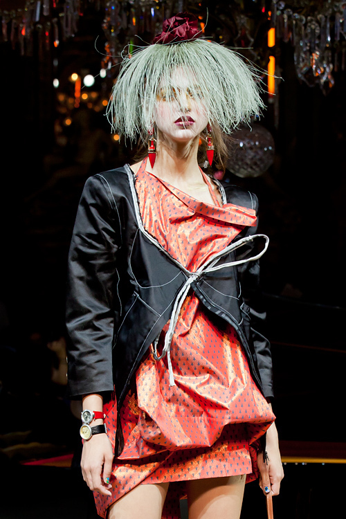 ヴィヴィアン・ウエストウッド ゴールドレーベル(Vivienne Westwood Gold Label) 2012年春夏ウィメンズコレクション  - 写真24