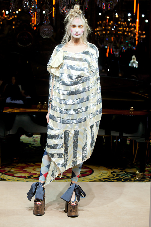 ヴィヴィアン・ウエストウッド ゴールドレーベル(Vivienne Westwood Gold Label) 2012年春夏ウィメンズコレクション  - 写真63