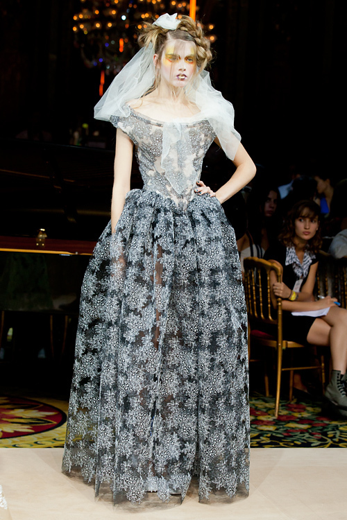 ヴィヴィアン・ウエストウッド ゴールドレーベル(Vivienne Westwood Gold Label) 2012年春夏ウィメンズコレクション  - 写真85