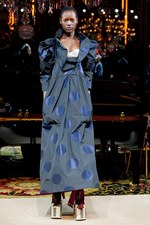 多彩な美が織り成す壮大な世界 - ヴィヴィアン・ウエストウッド ゴールドレーベル 2012年春夏コレクション｜写真15