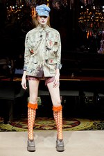 多彩な美が織り成す壮大な世界 - ヴィヴィアン・ウエストウッド ゴールドレーベル 2012年春夏コレクション｜写真31