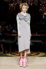 多彩な美が織り成す壮大な世界 - ヴィヴィアン・ウエストウッド ゴールドレーベル 2012年春夏コレクション｜写真39