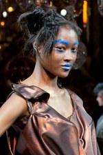 多彩な美が織り成す壮大な世界 - ヴィヴィアン・ウエストウッド ゴールドレーベル 2012年春夏コレクション｜写真60