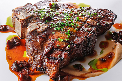 ステーキハウス「アレクサンダーズ」日本上陸 - カリフォルニア発の人気店が汐留に出店