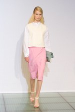 強さと優しさを兼ね備えたフェミニンなロックスタイル - コスチューム ナショナル(CoSTUME NATIONAL) 2012年春夏コレクション｜写真9