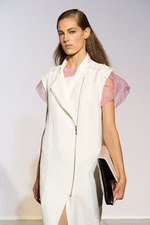 強さと優しさを兼ね備えたフェミニンなロックスタイル - コスチューム ナショナル(CoSTUME NATIONAL) 2012年春夏コレクション｜写真12