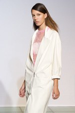 強さと優しさを兼ね備えたフェミニンなロックスタイル - コスチューム ナショナル(CoSTUME NATIONAL) 2012年春夏コレクション｜写真22