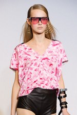 強さと優しさを兼ね備えたフェミニンなロックスタイル - コスチューム ナショナル(CoSTUME NATIONAL) 2012年春夏コレクション｜写真30