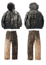 CUNE 16年秋冬コレクションを紹介 -沼やコンクリート、草原で “馬に引きずられた人” を再現｜写真22