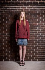 CUNE 16年秋冬コレクションを紹介 -沼やコンクリート、草原で “馬に引きずられた人” を再現｜写真29