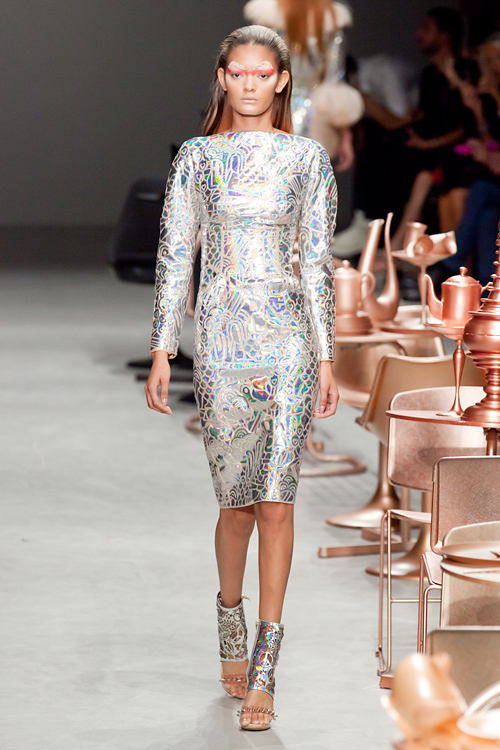 マニッシュ アローラ(manish arora) 2012年春夏ウィメンズコレクション  - 写真12