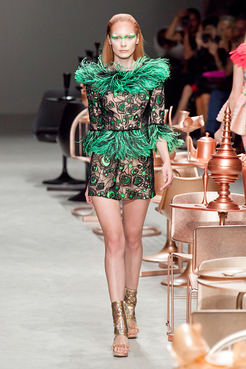 マニッシュ アローラ(manish arora) 2012年春夏ウィメンズコレクション  - 写真22