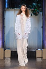 華やかなドレスが目を見張るフィロソフィ ディ アルベルタ フェレッティ(PHILOSOPHY DI ALBERTA FERRETTI)、2012春夏コレクション｜写真24