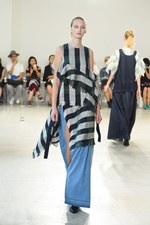 ヤストシ エズミ 2017年春夏コレクション - 創造的再生により進化する装い｜写真14