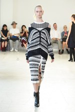 ヤストシ エズミ 2017年春夏コレクション - 創造的再生により進化する装い｜写真26