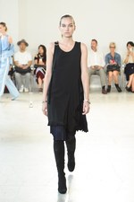 ヤストシ エズミ 2017年春夏コレクション - 創造的再生により進化する装い｜写真27