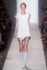 クラシカルなエッセンスを含んだシックなフレンチスタイル - ヴァネッサ ブリューノ 2012年春夏コレクション｜写真10