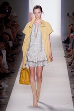 クラシカルなエッセンスを含んだシックなフレンチスタイル - ヴァネッサ ブリューノ 2012年春夏コレクション｜写真15