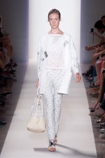 クラシカルなエッセンスを含んだシックなフレンチスタイル - ヴァネッサ ブリューノ 2012年春夏コレクション｜写真31