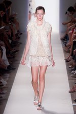 クラシカルなエッセンスを含んだシックなフレンチスタイル - ヴァネッサ ブリューノ 2012年春夏コレクション｜写真36