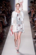 クラシカルなエッセンスを含んだシックなフレンチスタイル - ヴァネッサ ブリューノ 2012年春夏コレクション｜写真39