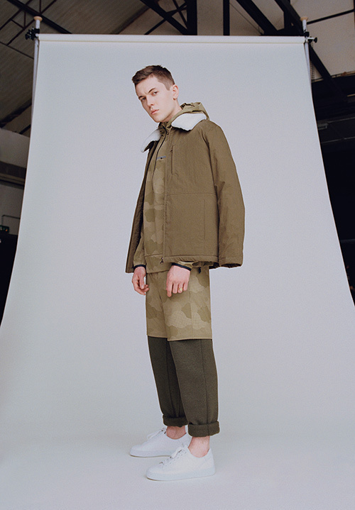 A.P.C.とNY発アウトドアヴォイシズがコラボ、都会的なアクティブウェアをメンズ＆ウィメンズで | 写真