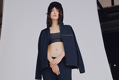 二子玉川｜A.P.C.とNY発アウトドアヴォイシズがコラボ、都会的なアクティブウェアをメンズ＆ウィメンズで