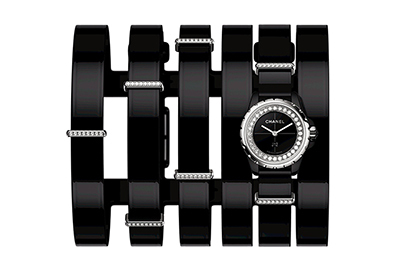 シャネルの新ウォッチ 「J12-XS」グローブやカフ、指輪に姿を変えた時計