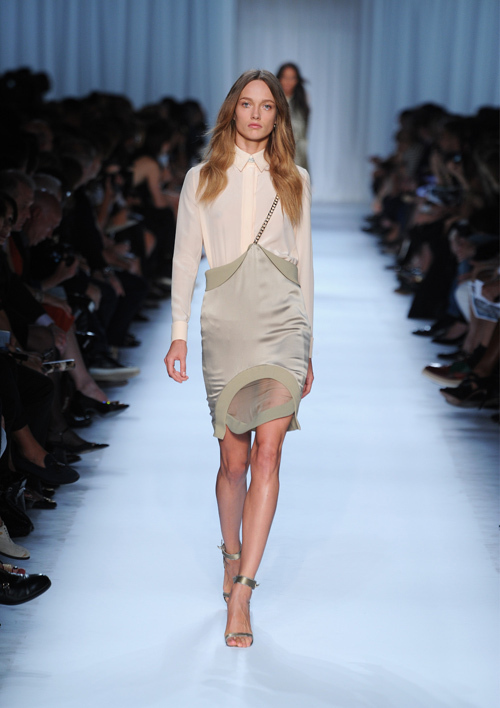ジバンシィ バイ リカルド ティッシ  2012年春夏<span>コレクション</span> - 写真40