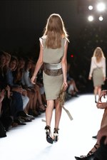 ロマンティックなウォーターワールドへようこそ - ジバンシィ バイ リカルド ティッシ(Givenchy by Riccardo Tisci) 2012年春夏コレクション｜写真47