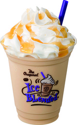 コーヒービーン＆ティーリーフの新作 - アールグレイのティーラテに洋梨ソースやホイップを添えて｜写真3