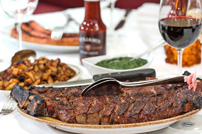 「ベンジャミン ステーキハウス」