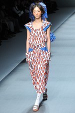 色彩とフォルムで表現する、洗練されたエレガンス - HIROKO KOSHINO(ヒロコ コシノ) 2012年春夏コレクション｜写真11