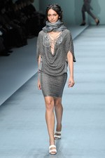 色彩とフォルムで表現する、洗練されたエレガンス - HIROKO KOSHINO(ヒロコ コシノ) 2012年春夏コレクション｜写真60