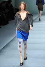 色彩とフォルムで表現する、洗練されたエレガンス - HIROKO KOSHINO(ヒロコ コシノ) 2012年春夏コレクション｜写真66