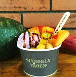 京都発「ハンデルスベーゲン」より、丹波栗や紫芋など秋を詰め込んだサンデー｜写真2