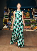 フルーツとフラワーがいっぱいの元気なサマースタイル - モスキーノ チープ＆シック(MOSCHINO CHEAP&CHIC) 2012年春夏コレクション｜写真7