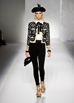 エネルギッシュな太陽のパワーを着こなした - モスキーノ(MOSCHINO) 2012年春夏コレクション｜写真5