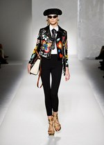 エネルギッシュな太陽のパワーを着こなした - モスキーノ(MOSCHINO) 2012年春夏コレクション｜写真17