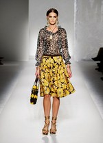 エネルギッシュな太陽のパワーを着こなした - モスキーノ(MOSCHINO) 2012年春夏コレクション｜写真19