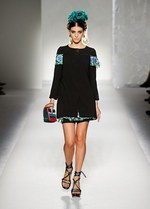 エネルギッシュな太陽のパワーを着こなした - モスキーノ(MOSCHINO) 2012年春夏コレクション｜写真28