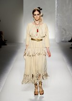 エネルギッシュな太陽のパワーを着こなした - モスキーノ(MOSCHINO) 2012年春夏コレクション｜写真35