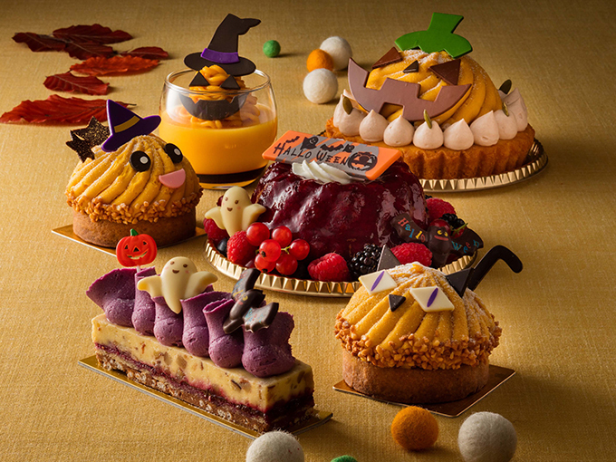 セルリアンタワー東急ホテルで「ハロウィンスイーツコレクション」紫芋やかぼちゃのタルト＆ケーキ | 写真