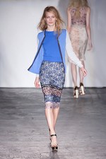 フラワープリントでユニーク描くドリーミーな世界 - クレメンツ リベイロ(CLEMENTS RIBEIRO)、2012年春夏コレクション｜写真14